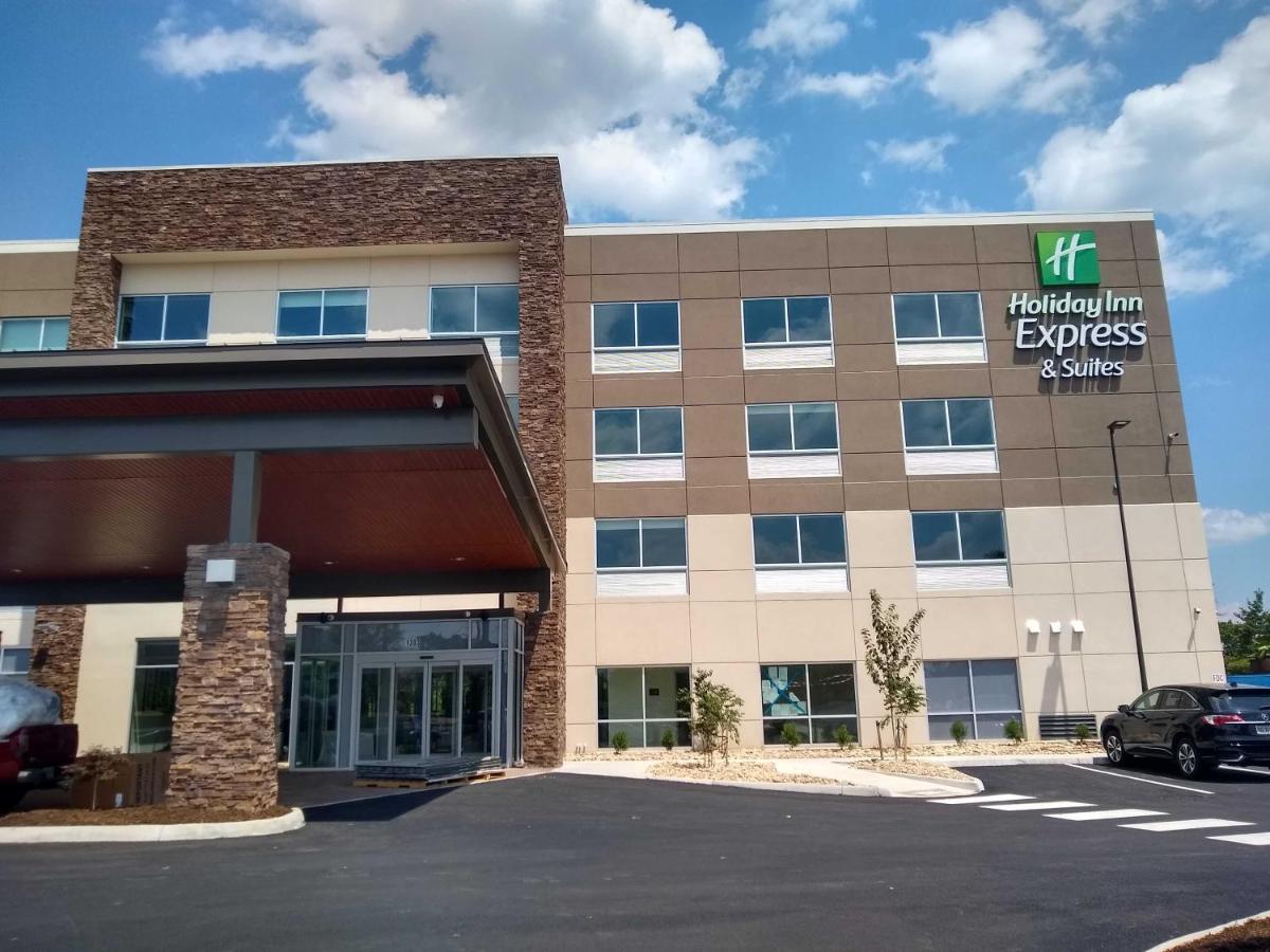 Holiday Inn Express & Suites - Roanoke - Civic Center Екстер'єр фото